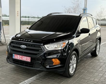 Чорний Форд Ескейп, об'ємом двигуна 0 л та пробігом 125 тис. км за 13999 $, фото 2 на Automoto.ua