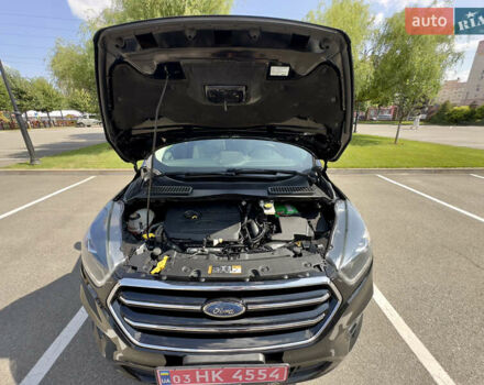 Чорний Форд Ескейп, об'ємом двигуна 1.5 л та пробігом 187 тис. км за 12999 $, фото 57 на Automoto.ua