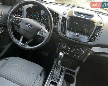 Черный Форд Эскейп, объемом двигателя 1.5 л и пробегом 151 тыс. км за 11990 $, фото 51 на Automoto.ua