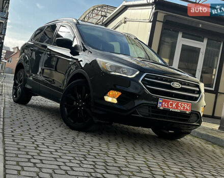 Черный Форд Эскейп, объемом двигателя 1.5 л и пробегом 151 тыс. км за 11990 $, фото 8 на Automoto.ua