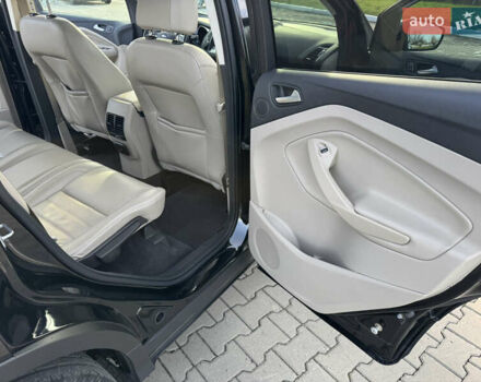 Черный Форд Эскейп, объемом двигателя 2 л и пробегом 33 тыс. км за 17000 $, фото 15 на Automoto.ua