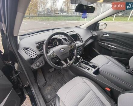 Черный Форд Эскейп, объемом двигателя 2 л и пробегом 232 тыс. км за 10000 $, фото 15 на Automoto.ua