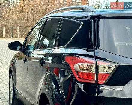 Чорний Форд Ескейп, об'ємом двигуна 1.5 л та пробігом 239 тис. км за 12300 $, фото 16 на Automoto.ua