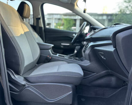 Черный Форд Эскейп, объемом двигателя 1.5 л и пробегом 49 тыс. км за 12500 $, фото 24 на Automoto.ua