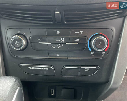 Черный Форд Эскейп, объемом двигателя 2.5 л и пробегом 197 тыс. км за 13000 $, фото 50 на Automoto.ua