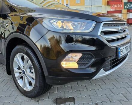 Черный Форд Эскейп, объемом двигателя 1.5 л и пробегом 106 тыс. км за 10999 $, фото 57 на Automoto.ua