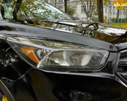 Черный Форд Эскейп, объемом двигателя 2.5 л и пробегом 201 тыс. км за 15290 $, фото 3 на Automoto.ua