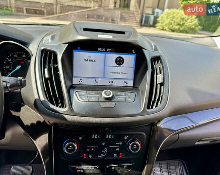 Чорний Форд Ескейп, об'ємом двигуна 1.5 л та пробігом 187 тис. км за 12999 $, фото 45 на Automoto.ua