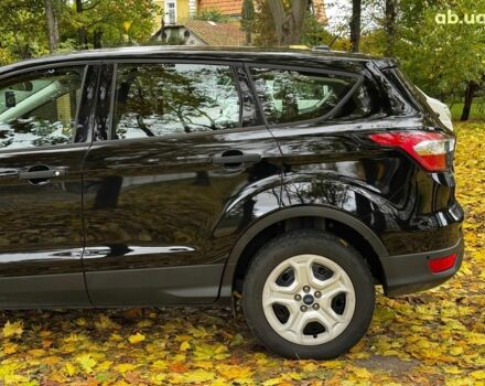 Черный Форд Эскейп, объемом двигателя 2.5 л и пробегом 201 тыс. км за 15290 $, фото 9 на Automoto.ua