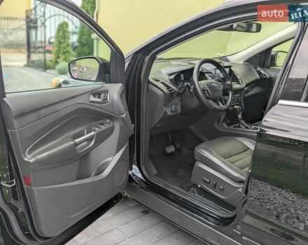 Черный Форд Эскейп, объемом двигателя 1.5 л и пробегом 147 тыс. км за 12999 $, фото 8 на Automoto.ua