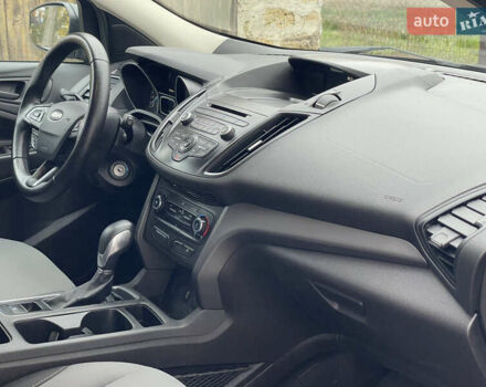 Черный Форд Эскейп, объемом двигателя 2.5 л и пробегом 197 тыс. км за 13000 $, фото 47 на Automoto.ua