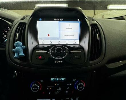 Черный Форд Эскейп, объемом двигателя 2 л и пробегом 88 тыс. км за 17000 $, фото 17 на Automoto.ua