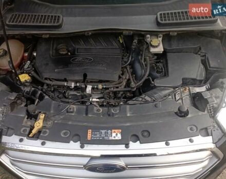 Черный Форд Эскейп, объемом двигателя 1.5 л и пробегом 223 тыс. км за 11500 $, фото 2 на Automoto.ua