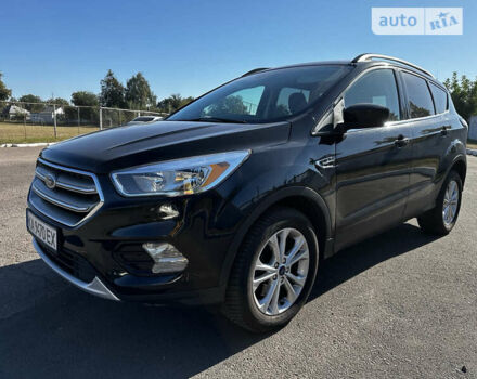 Черный Форд Эскейп, объемом двигателя 1.5 л и пробегом 128 тыс. км за 11300 $, фото 1 на Automoto.ua