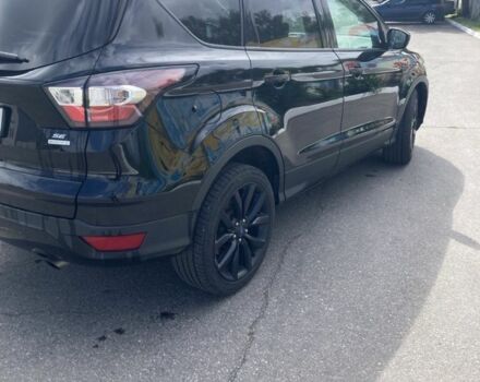 Черный Форд Эскейп, объемом двигателя 2 л и пробегом 105 тыс. км за 14600 $, фото 3 на Automoto.ua