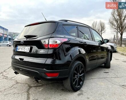 Чорний Форд Ескейп, об'ємом двигуна 2 л та пробігом 83 тис. км за 16900 $, фото 6 на Automoto.ua