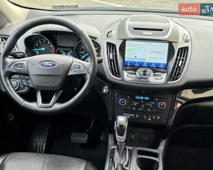 Черный Форд Эскейп, объемом двигателя 2 л и пробегом 110 тыс. км за 7800 $, фото 13 на Automoto.ua