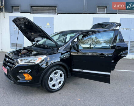 Форд Эскейп 2017 в Киеве на Automoto.ua Черный Форд Эскейп, объемом двигателя 2.5 л и пробегом 98 тыс. км за 13500 $, фото 18 на Automoto.ua