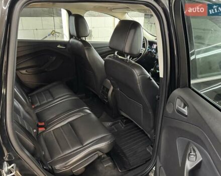 Черный Форд Эскейп, объемом двигателя 2 л и пробегом 88 тыс. км за 17000 $, фото 12 на Automoto.ua