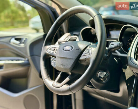 Чорний Форд Ескейп, об'ємом двигуна 1.5 л та пробігом 187 тис. км за 12999 $, фото 27 на Automoto.ua