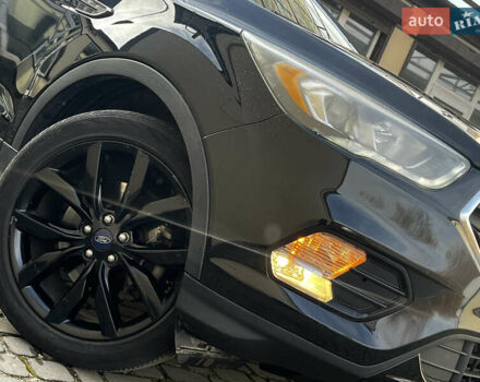 Черный Форд Эскейп, объемом двигателя 1.5 л и пробегом 151 тыс. км за 11990 $, фото 15 на Automoto.ua