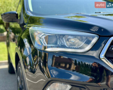 Чорний Форд Ескейп, об'ємом двигуна 1.5 л та пробігом 187 тис. км за 12999 $, фото 8 на Automoto.ua