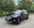 Черный Форд Эскейп, объемом двигателя 2 л и пробегом 142 тыс. км за 14990 $, фото 1 на Automoto.ua
