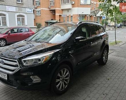 Черный Форд Эскейп, объемом двигателя 2 л и пробегом 89 тыс. км за 15100 $, фото 2 на Automoto.ua