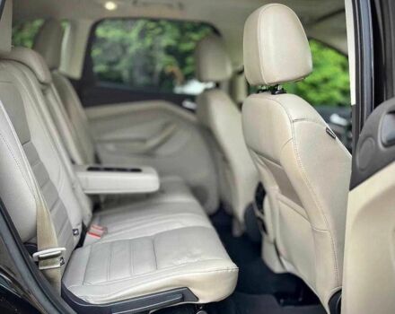 Черный Форд Эскейп, объемом двигателя 2 л и пробегом 134 тыс. км за 8400 $, фото 14 на Automoto.ua