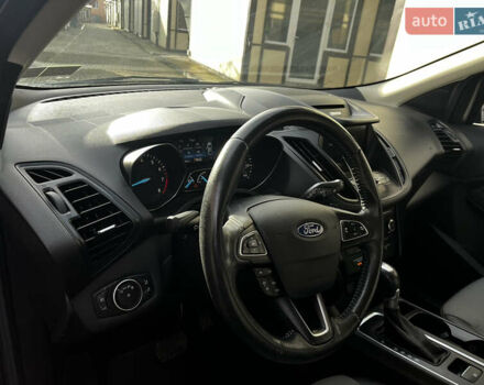 Черный Форд Эскейп, объемом двигателя 1.5 л и пробегом 151 тыс. км за 11990 $, фото 46 на Automoto.ua