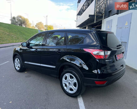 Форд Эскейп 2017 в Киеве на Automoto.ua Черный Форд Эскейп, объемом двигателя 2.5 л и пробегом 98 тыс. км за 13500 $, фото 4 на Automoto.ua