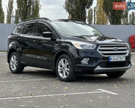 Форд Эскейп 2017 в Киеве на Automoto.ua Черный Форд Эскейп, объемом двигателя 1.5 л и пробегом 88 тыс. км за 11990 $, фото 2 на Automoto.ua