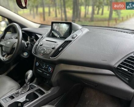 Черный Форд Эскейп, объемом двигателя 2.49 л и пробегом 129 тыс. км за 12450 $, фото 15 на Automoto.ua