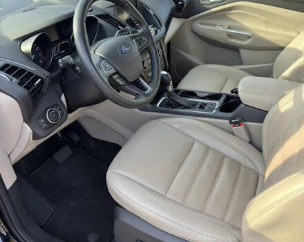 Черный Форд Эскейп, объемом двигателя 2 л и пробегом 33 тыс. км за 17000 $, фото 18 на Automoto.ua