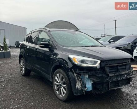 Черный Форд Эскейп, объемом двигателя 2 л и пробегом 194 тыс. км за 9600 $, фото 2 на Automoto.ua