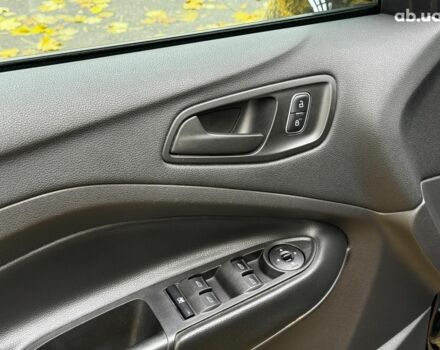 Черный Форд Эскейп, объемом двигателя 2.5 л и пробегом 201 тыс. км за 15290 $, фото 14 на Automoto.ua