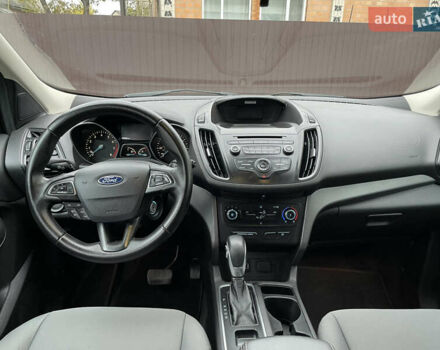 Черный Форд Эскейп, объемом двигателя 2.5 л и пробегом 197 тыс. км за 13000 $, фото 39 на Automoto.ua