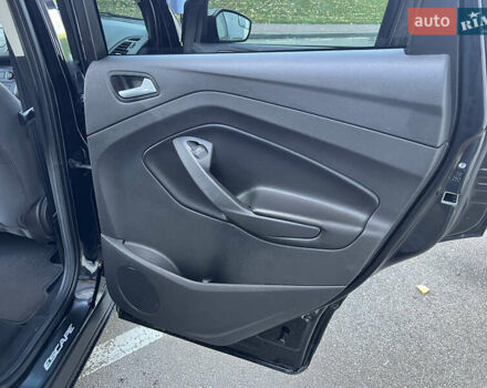 Форд Эскейп 2017 в Киеве на Automoto.ua Черный Форд Эскейп, объемом двигателя 2.5 л и пробегом 98 тыс. км за 13500 $, фото 28 на Automoto.ua