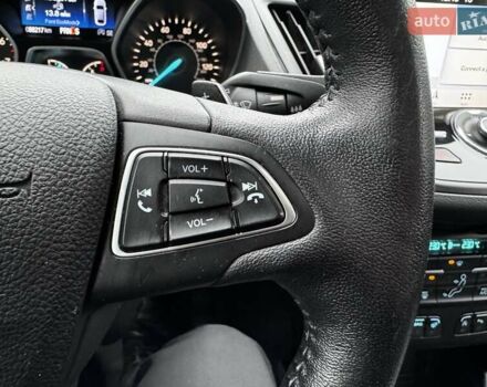 Черный Форд Эскейп, объемом двигателя 2 л и пробегом 88 тыс. км за 17000 $, фото 22 на Automoto.ua