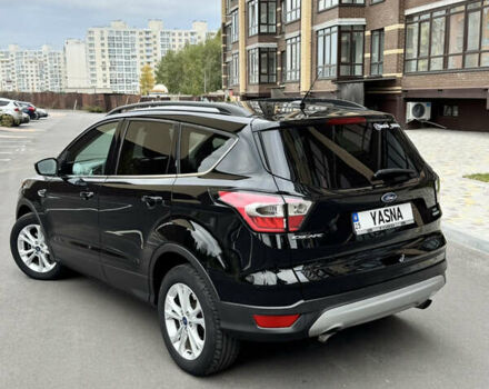 Форд Ескейп 2017 у Чернігові на Automoto.ua Чорний Форд Ескейп, об'ємом двигуна 1.5 л та пробігом 150 тис. км за 13500 $, фото 3 на Automoto.ua