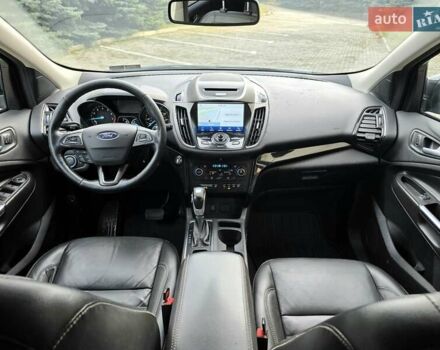 Черный Форд Эскейп, объемом двигателя 2 л и пробегом 110 тыс. км за 7800 $, фото 12 на Automoto.ua