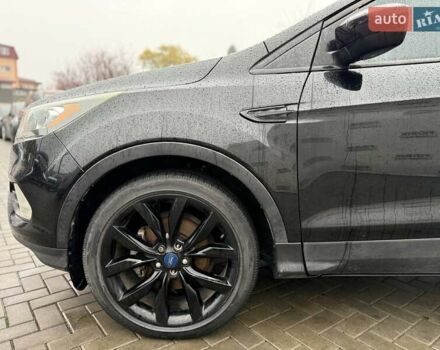 Чорний Форд Ескейп, об'ємом двигуна 2 л та пробігом 152 тис. км за 7500 $, фото 6 на Automoto.ua