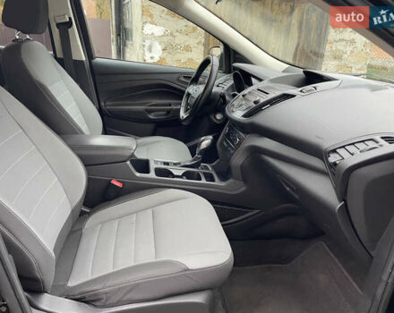 Черный Форд Эскейп, объемом двигателя 2.5 л и пробегом 197 тыс. км за 13000 $, фото 46 на Automoto.ua