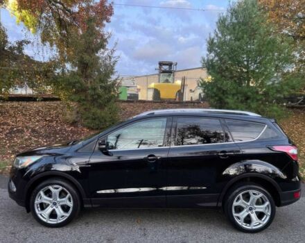 Черный Форд Эскейп, объемом двигателя 2 л и пробегом 64 тыс. км за 8600 $, фото 4 на Automoto.ua