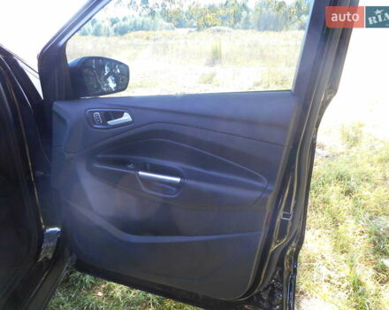 Форд Эскейп 2017 в Пирятине на Automoto.ua Черный Форд Эскейп, объемом двигателя 1.5 л и пробегом 122 тыс. км за 12880 $, фото 10 на Automoto.ua