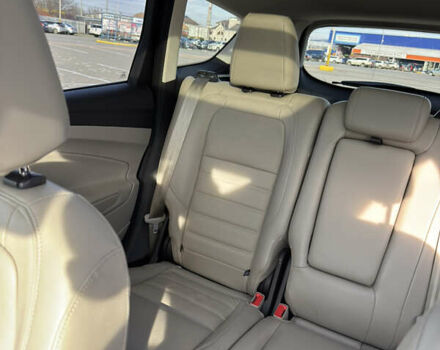 Черный Форд Эскейп, объемом двигателя 2 л и пробегом 33 тыс. км за 17000 $, фото 34 на Automoto.ua