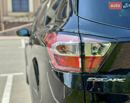 Чорний Форд Ескейп, об'ємом двигуна 1.5 л та пробігом 187 тис. км за 12999 $, фото 16 на Automoto.ua