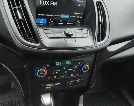 Черный Форд Эскейп, объемом двигателя 2 л и пробегом 232 тыс. км за 10000 $, фото 21 на Automoto.ua