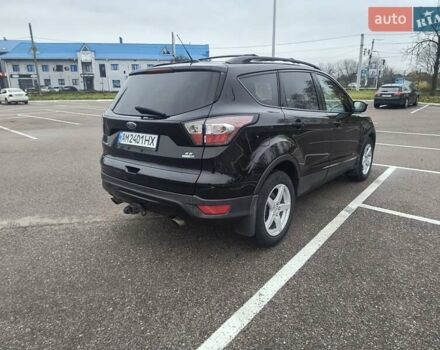 Черный Форд Эскейп, объемом двигателя 2 л и пробегом 232 тыс. км за 10000 $, фото 6 на Automoto.ua