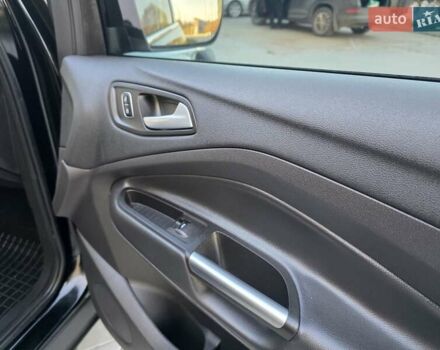 Черный Форд Эскейп, объемом двигателя 1.5 л и пробегом 106 тыс. км за 10999 $, фото 83 на Automoto.ua